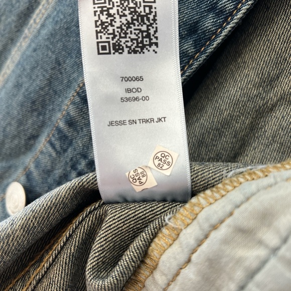 True Religion Jesse SN Trucker Jean Jacket - Picture 3 of 5